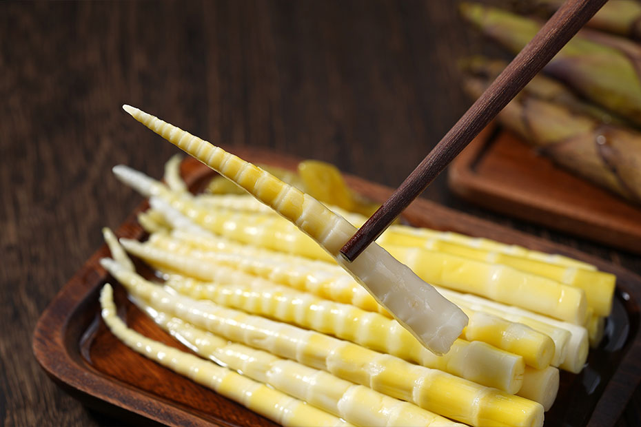 8868